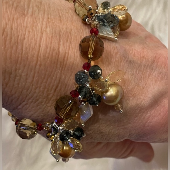 7.5 to 9” adjustable Gold Pearl & red bead bracelet handmade unique one of kind - Picture 2 of 6